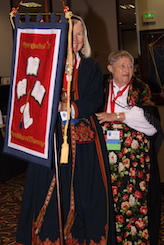 32_Sigrid_Undset_-_Palo_Alto_CA_-_Perralina_Helping_-_Convention_2023.JPG